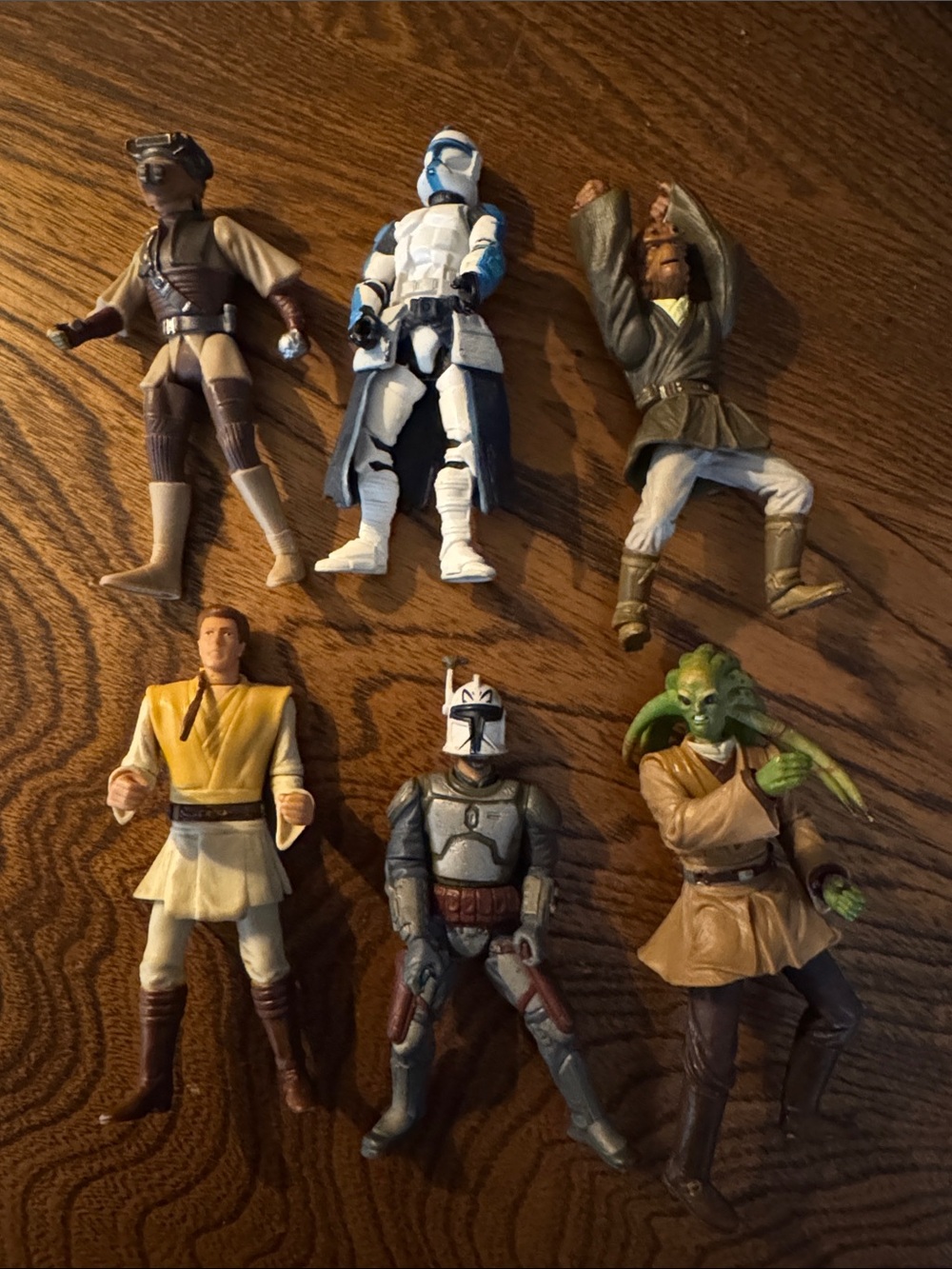 6 Star Wars Figure Lot